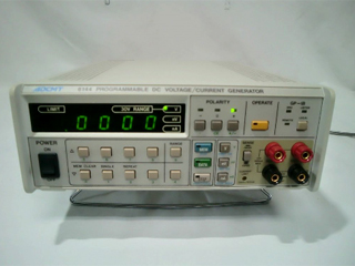 プログラマブル直流電圧/電流発生器 6144(3c2889) 