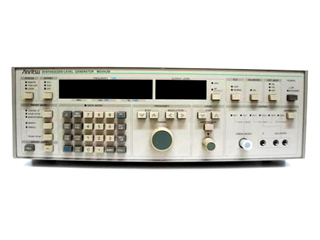 周波数シンセサイザ MG443B