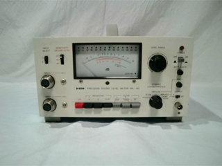 精密騒音計 NA40