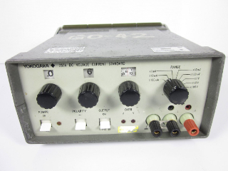 直流標準電圧電流発生器 255400