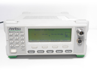 パワーメータ+高確度パワーセンサ ML2437A+MA2442B