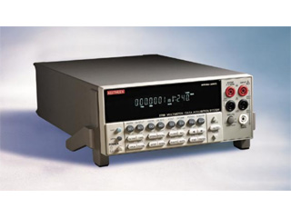 デジタルマルチメータ/データアクイジョンシステム＋マルチプレクサモジュール 2700 + 7700