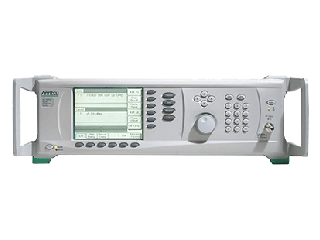 シンセサイズドシグナルジェネレータ MG3692C