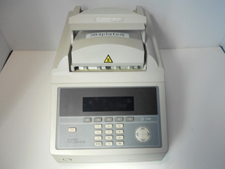サーマルサイクラー GeneAmp PCR System9700