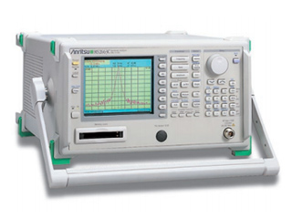 スペクトラム・アナライザ（アンリツ） MS2663C