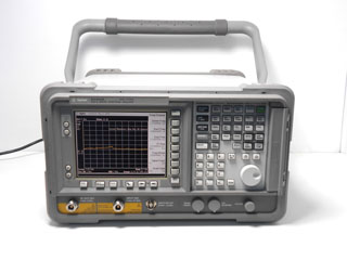 スペクトラムアナライザ E4404B -OpA4H/B75/AYX