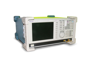 リアルタイム･スペクトラム･アナライザ RSA3303B -Op02/21