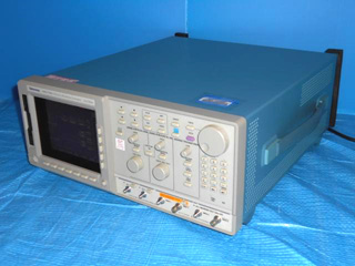 任意波形発生器 AWG710B-Op01