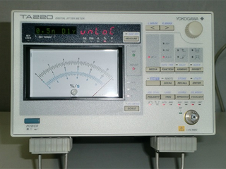 TA220デジタルジッタメータ 7046 10-BD1-M/LEQ