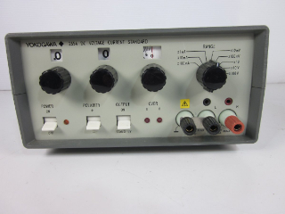直流標準電圧電流発生器 2554