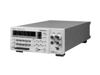 直流標準電圧電流発生器 7651-01