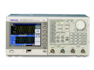 ファンクションジェネレータ AFG3101C
