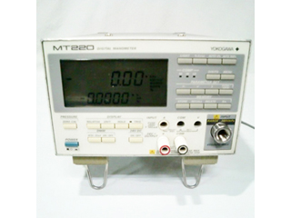 デジタル圧力計 767305-U1-C1-P1-M