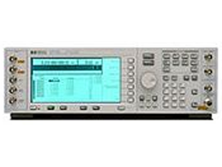 ESG-Dシリーズ ディジタル/アナログRF信号発生器 E4432B/100，1E5，H99，UND
