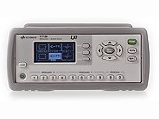 アッテネータ／スイッチ・ドライバ 11713B/101，LXI