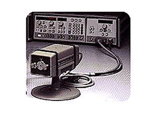 ミリ波信号源モジュール 83554A