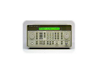 Synthesized Signal Generator, 9kHz-4000MHz 8648D/1E2,1E5,1E6,1EA