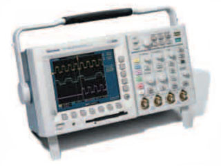 300MHz/4ch/2.5GS/s デジタルオシロスコープ TDS3034/TDS3FFT, TDS3TRG