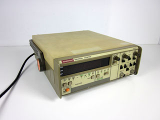 ユニバーサルカウンタ TR5822