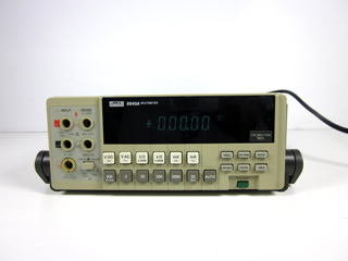 5-1/2 デジタル マルチ メータ 8840A/05/09