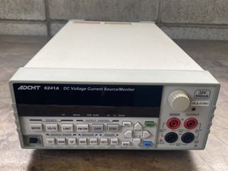 4½桁 直流電圧・電流源／モニタ 6241A 