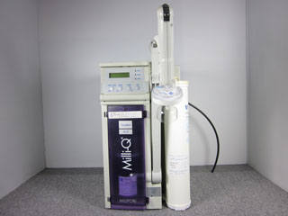 純水製造装置　MILLIPOA ミリポア Gradient A10 Milli-Q+Elix 3 UV+LEAK DETECTOR