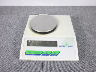 電子天秤（200g/0.01g) BD202