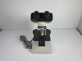 双眼タイプ生物顕微鏡 SE