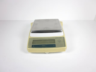 上皿 天秤 (8100g/0.1g) PB8001-S