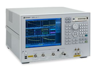 シグナルソースアナライザ E5052B