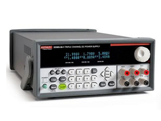 3チャネルDC電源 2231A-30-3