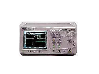 オシロスコープ 500 MHz 2GSa / s 54820A