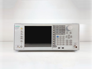 シグナルアナライザー 9kHz-3.6GHz MS2840A