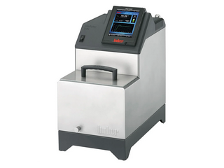 ラボ用ノンフロン高低温循環恒温槽 ministat 230/240 AC110-120V 60Hz 14A 2015.0012.01